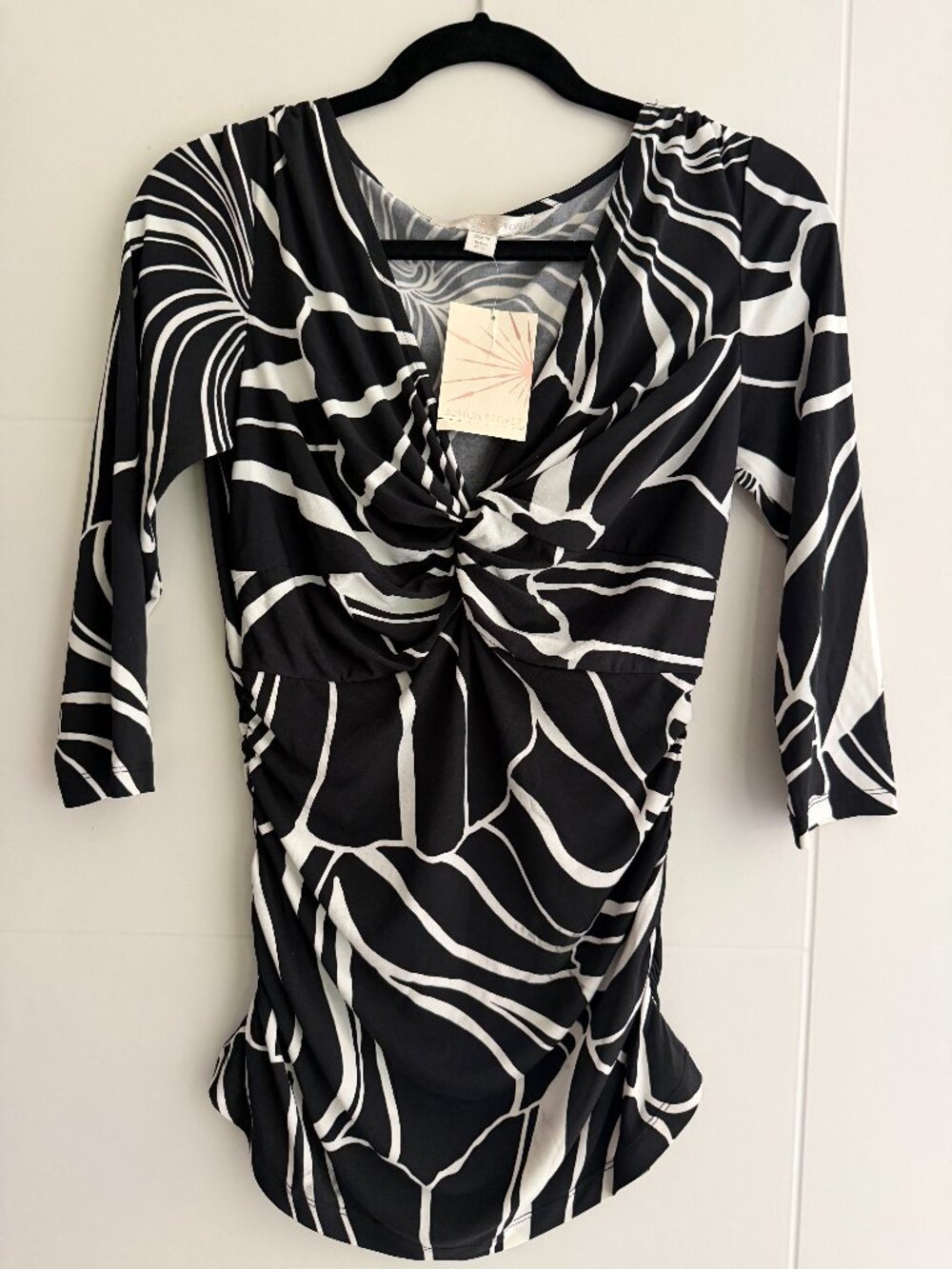 NWT Boston Proper Floral Knot Ruched Top Black White Size M